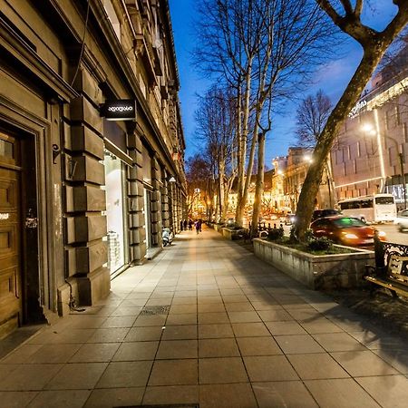 Apartment Gallery Rustaveli 1 Tbilisi Exterior foto